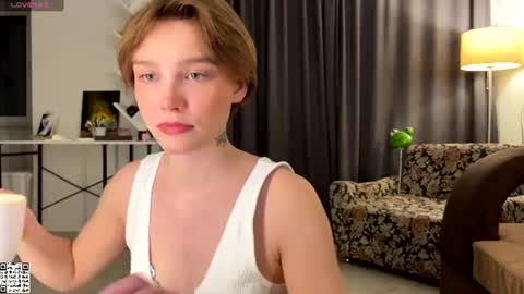 lolaatatee online show from July 1, 9:01 pm