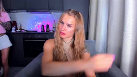 lolabani675452 online show from September 14, 12:50 pm