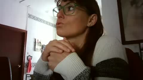 LOLA HUESO y ERIC online show from March 8, 9:39 am