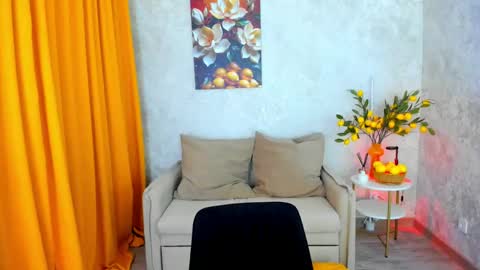 Lola online show from April 21, 1:53 am