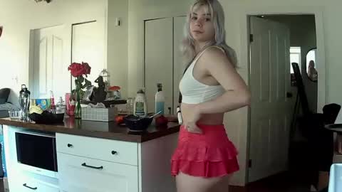 Snapshot of lolalixx6969 chatting on September 16, 1:07 am Lola Lixx online show from September 16, 1:07 am