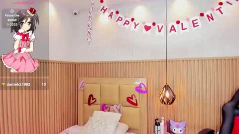 LOLA online show from February 14, 5:21 am