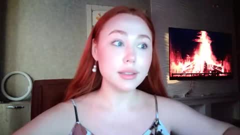 Lola online show from November 17, 11:35 am