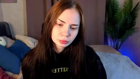 Lola online show from January 18, 9:29 am