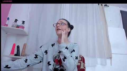 Lola online show from January 6, 5:08 am