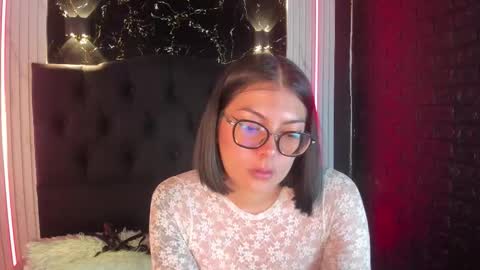 Lola online show from December 1, 11:41 am