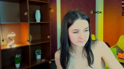 lole ti online show from April 23, 6:42 pm