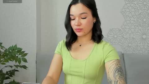 lolly_turner online show from March 26, 5:13 am