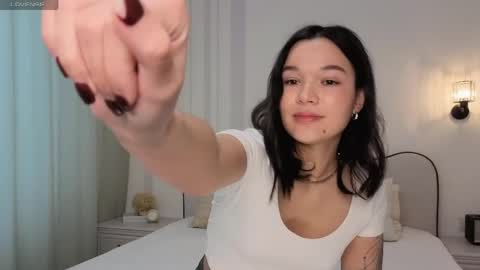 lolly_turner online show from May 26, 5:24 am