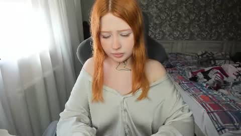 lona online show from July 30, 11:44 am