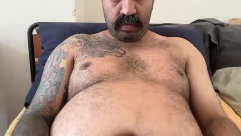 london_lad_101 online show from August 5, 9:28 am