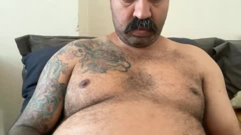 london_lad_101 online show from August 4, 8:32 am