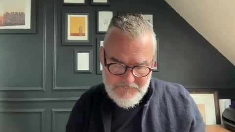 EnglishBear online show from June 3, 10:07 am