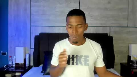 Im Kiros online show from June 22, 10:39 pm