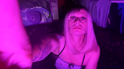 longbeachcd69 online show from January 2, 12:03 pm