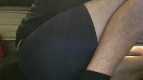 longdongly online show from September 12, 8:05 am