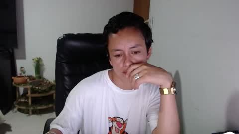 Snapshot of look_my_cam chatting on October 29, 11:16 pm lucy online show from October 29, 11:16 pm