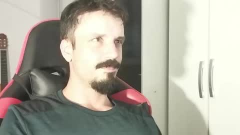 Lucas online show from January 2, 9:50 pm