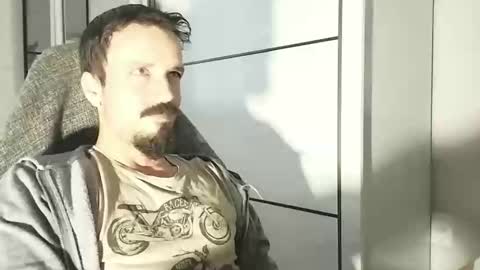 Lucas online show from December 19, 12:11 pm