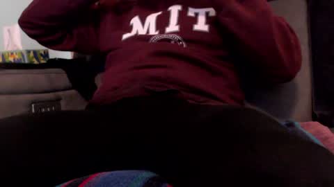 looking469 online show from April 22, 4:47 pm