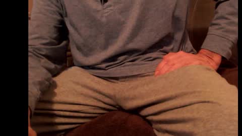 looking469 online show from February 2, 4:20 am