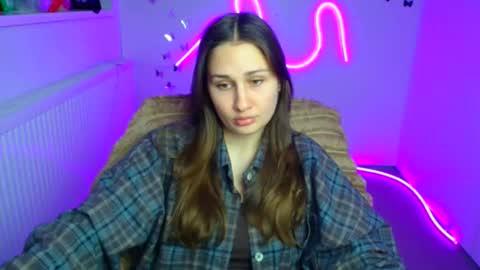 Lora online show from April 22, 6:09 am