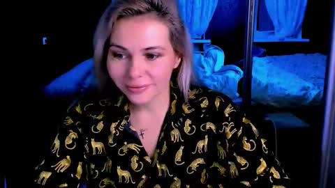 Lora online show from November 11, 2:25 am