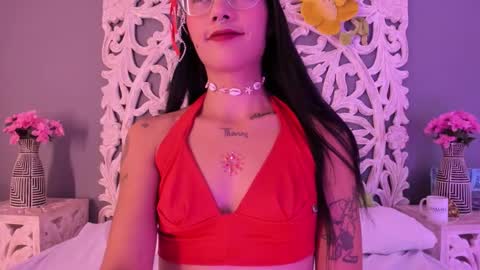 loraineblake online show from January 11, 1:28 pm