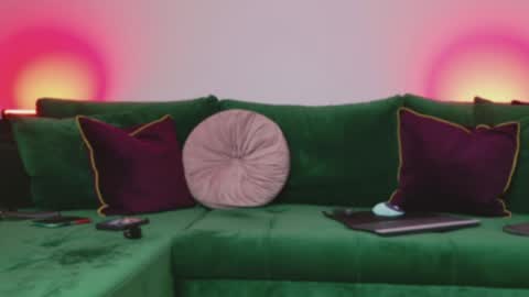 Miss online show from May 28, 6:17 pm