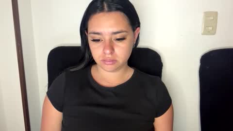 lorem_adams online show from May 21, 2:12 pm