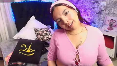 Loren online show from March 8, 8:35 pm