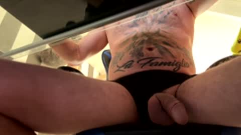 lorenzgutmann310 online show from December 1, 8:12 am