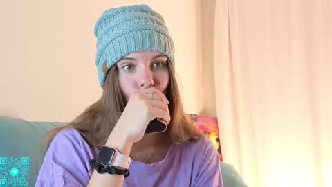 Chloe for Fan BlackHole online show from November 15, 7:26 pm