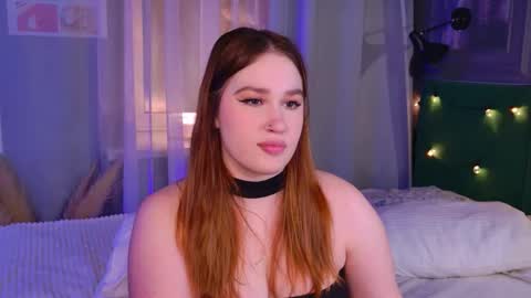 Lori online show from November 22, 7:23 pm