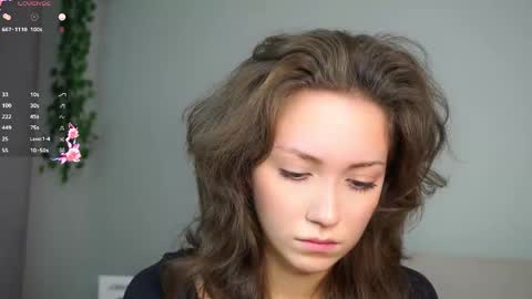 Naomi online show from November 16, 8:55 pm