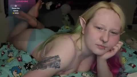 Lori Critter online show from May 7, 1:23 am