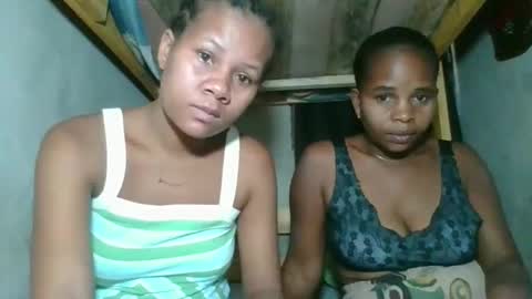 lorienne98 online show from May 27, 7:16 am