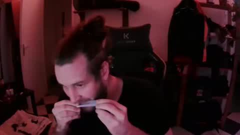 Lorigon online show from December 2, 6:56 am