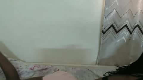 lea online show from December 19, 2:01 pm