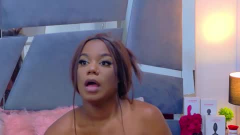 lorraine_johnson online show from April 18, 7:07 pm