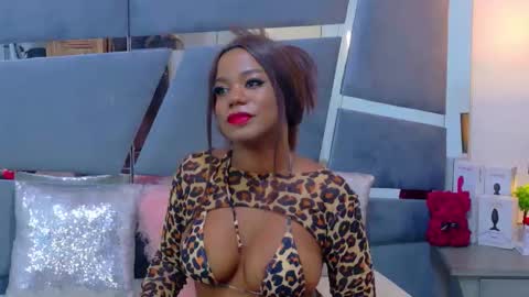 lorraine_johnson online show from April 11, 10:14 pm