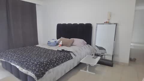 nefisa nef online show from March 22, 7:29 pm