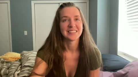 lothlori online show from June 28, 2:02 pm