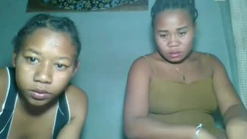 louane98 online show from April 8, 3:15 pm