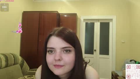 Esma online show from May 23, 9:27 am