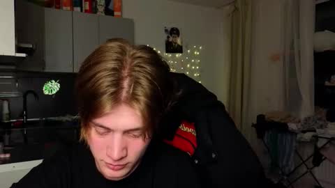 louie_evans online show from February 24, 10:13 pm