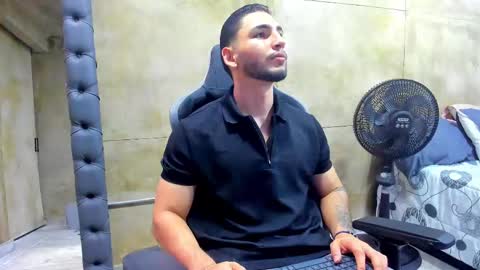 Louis online show from March 11, 7:47 pm