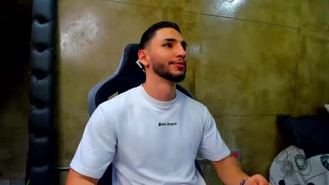 Louis online show from March 7, 7:27 pm