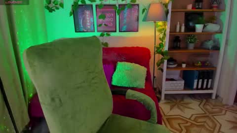 Loise online show from November 30, 10:28 pm