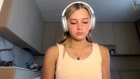 Eliza online show from February 23, 6:37 am